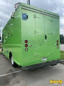 2009 W42 Kitchen Food Truck All-purpose Food Truck Diamond Plated Aluminum Flooring Texas Diesel Engine for Sale