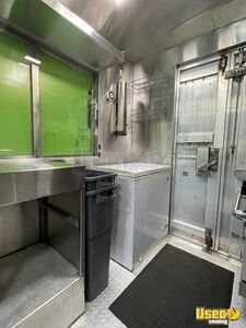 2009 W42 Kitchen Food Truck All-purpose Food Truck Food Warmer Texas Diesel Engine for Sale