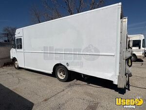 2009 W42 Stepvan Wisconsin Gas Engine for Sale