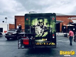 2009 W62 Long Chassis All-purpose Food Truck Cabinets California for Sale