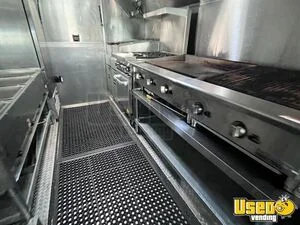 2009 W62 Long Chassis All-purpose Food Truck Exterior Customer Counter California for Sale