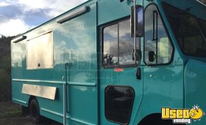 2009 W62 Step Van Kitchen Food Truck All-purpose Food Truck Texas Gas Engine for Sale