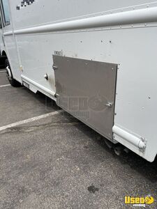2009 W62 Stepvan All-purpose Food Truck Diamond Plated Aluminum Flooring Colorado Gas Engine for Sale