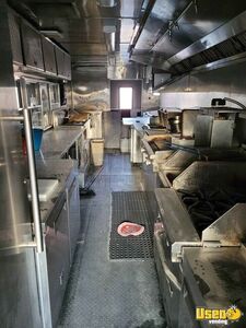 2009 Workhorse All-purpose Food Truck Diamond Plated Aluminum Flooring Nevada Diesel Engine for Sale
