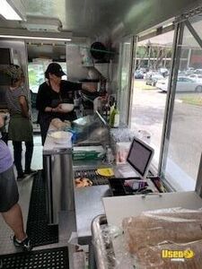 2009 Workhorse Diesel Kitchen Food Truck Pizza Food Truck Cabinets Florida Diesel Engine for Sale