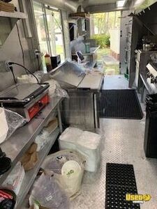 2009 Workhorse Diesel Kitchen Food Truck Pizza Food Truck Floor Drains Florida Diesel Engine for Sale
