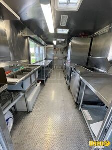 2009 Workhorse Kitchen Food Truck All-purpose Food Truck Stainless Steel Wall Covers Missouri for Sale