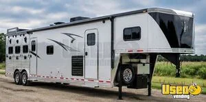 2010 3-horse Lq Trailer Massachusetts for Sale