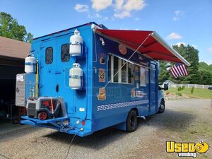 2010 3500 Kitchen Food Truck All-purpose Food Truck North Carolina Gas Engine for Sale