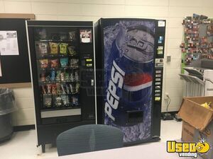 2010 501 And 376 Dixie Narco Soda Machine 12 Maryland for Sale