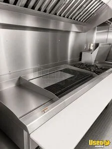 2010 All-purpose Food Truck Diamond Plated Aluminum Flooring Texas Diesel Engine for Sale