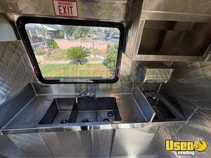 2010 Bakery Food Truck Electrical Outlets California Gas Engine for Sale