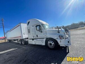 2010 Cascadia Freightliner Semi Truck 4 South Carolina for Sale