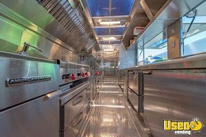 2010 Dx20 All-purpose Food Truck Stainless Steel Wall Covers California Diesel Engine for Sale