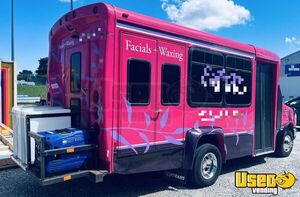 2010 E-350 Mobile Hair & Nail Salon Truck Missouri Gas Engine for Sale