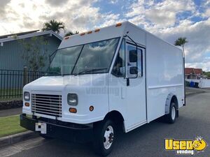 Ready to Convert - 16' 2010 Ford E-350 Step Van with Rear Lift Gate for Sale in Hawaii!