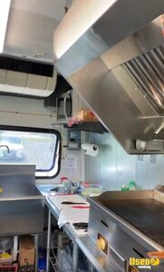 2010 E-450 All-purpose Food Truck Upright Freezer Virginia Gas Engine for Sale