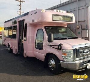 Custom Made - 2010 Ford E-450 Mobile Beauty Salon Bus for Sale in California!