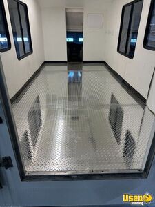 2010 E-450 Super Duty All-purpose Food Truck Hot Water Heater New York Gas Engine for Sale