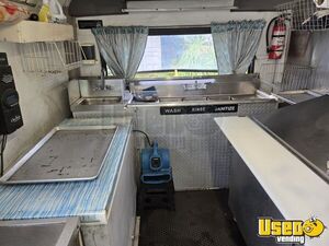 2010 E350 All-purpose Food Truck Fresh Water Tank Florida Gas Engine for Sale