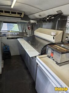 2010 E350 All-purpose Food Truck Hot Water Heater Florida Gas Engine for Sale