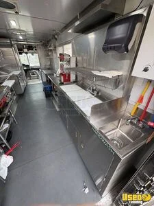 2010 E40 All-purpose Food Truck Concession Window Texas Gas Engine for Sale
