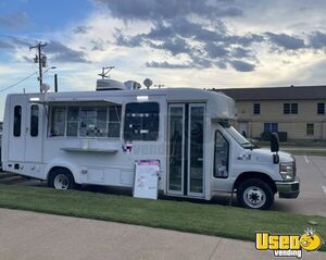 2010 E450 All Purpose Food Truck All-purpose Food Truck Insulated Walls Texas Diesel Engine for Sale