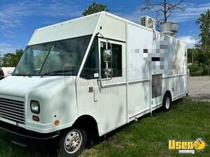 2010 Ford E450 Step Van Kitchen Food Truck | Mobile Food Unit for Sale in Florida!