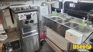 2010 E450 Ice Cream Truck Fire Extinguisher Pennsylvania Gas Engine for Sale