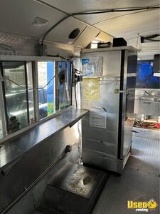 2010 E450 Kitchen Food Truck All-purpose Food Truck Prep Station Cooler New Mexico Gas Engine for Sale