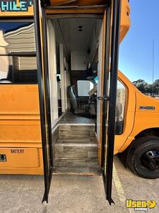 2010 E450 Pet Care / Veterinary Truck Cabinets South Carolina Diesel Engine for Sale