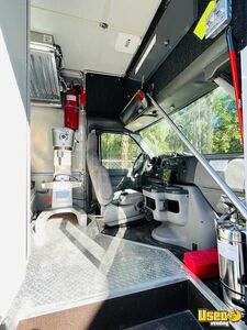 2010 E450 Pizza Food Truck Deep Freezer Florida Diesel Engine for Sale