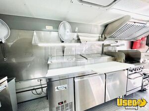 2010 E450 Pizza Food Truck Exhaust Hood Florida Diesel Engine for Sale