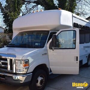 2010 E450 Shuttle Bus New York Gas Engine for Sale