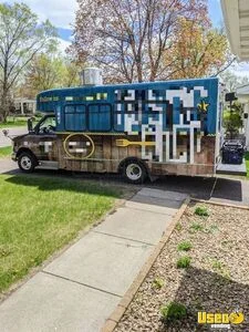 2010 Ecoline E350 All-purpose Food Truck Concession Window Colorado Gas Engine for Sale