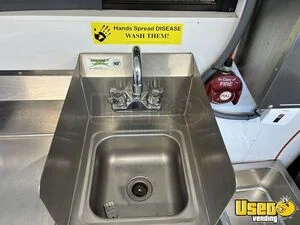 2010 Ecoline E350 All-purpose Food Truck Hand-washing Sink Colorado Gas Engine for Sale