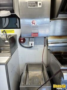 2010 Ecoline E350 All-purpose Food Truck Refrigerator Colorado Gas Engine for Sale
