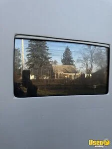 2010 Econoline Goshen Mobile Boutique Interior Lighting Michigan Gas Engine for Sale