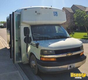2010 Express 3500 Shuttle Bus Shuttle Bus Texas Diesel Engine for Sale