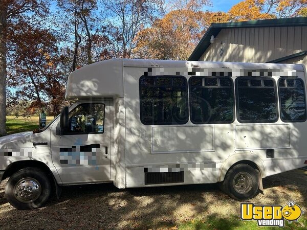 2010 F350 Shuttle Bus Shuttle Bus New York Gas Engine for Sale