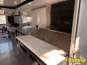 2010 F350 Stepvan Food Truck All-purpose Food Truck Exterior Customer Counter Florida Gas Engine for Sale