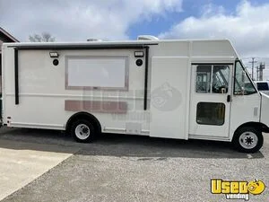 2010 F450 New Build Food Truck Concession Window Indiana Gas Engine for Sale