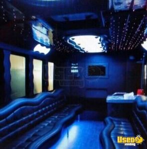 2010 F550 Party Bus Party Bus Spare Tire California Diesel Engine for Sale