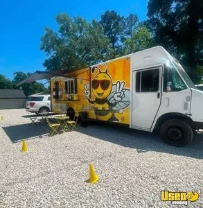 2010 Food Truck All-purpose Food Truck Air Conditioning Texas Diesel Engine for Sale