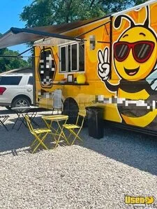 2010 Food Truck All-purpose Food Truck Concession Window Texas Diesel Engine for Sale