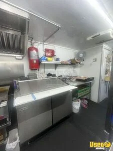 2010 Food Truck All-purpose Food Truck Diamond Plated Aluminum Flooring Texas Diesel Engine for Sale