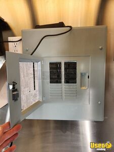 2010 Food Truck All-purpose Food Truck Tv Wyoming Diesel Engine for Sale