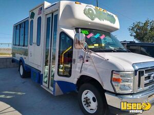 2010 Ford E450 Shuttle Bus Shuttle Bus Texas Diesel Engine for Sale