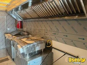 2010 Kitchen Food Truck All-purpose Food Truck Refrigerator Illinois for Sale