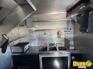 2010 Kitchen Trailer Kitchen Food Trailer Removable Trailer Hitch Connecticut for Sale